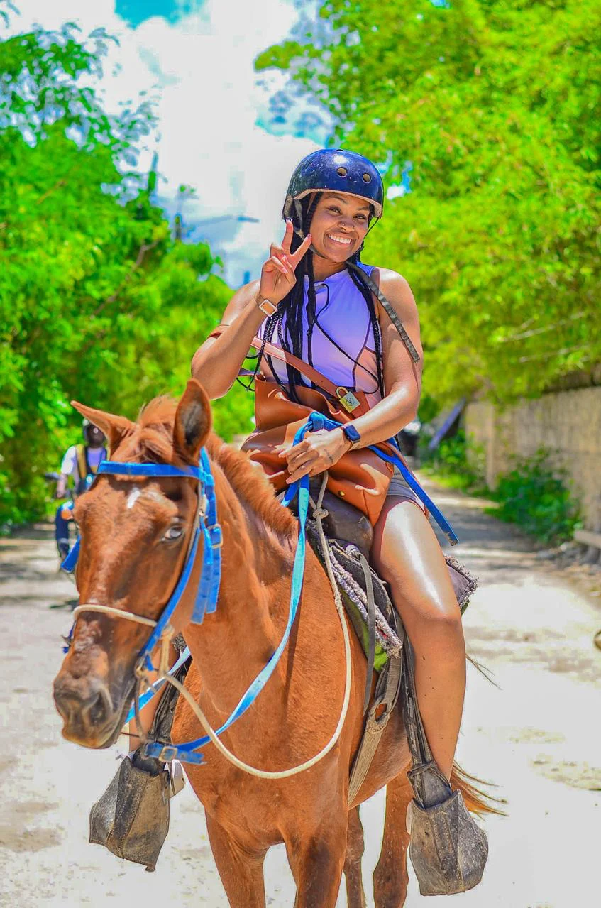 Horseback riding - photo 17