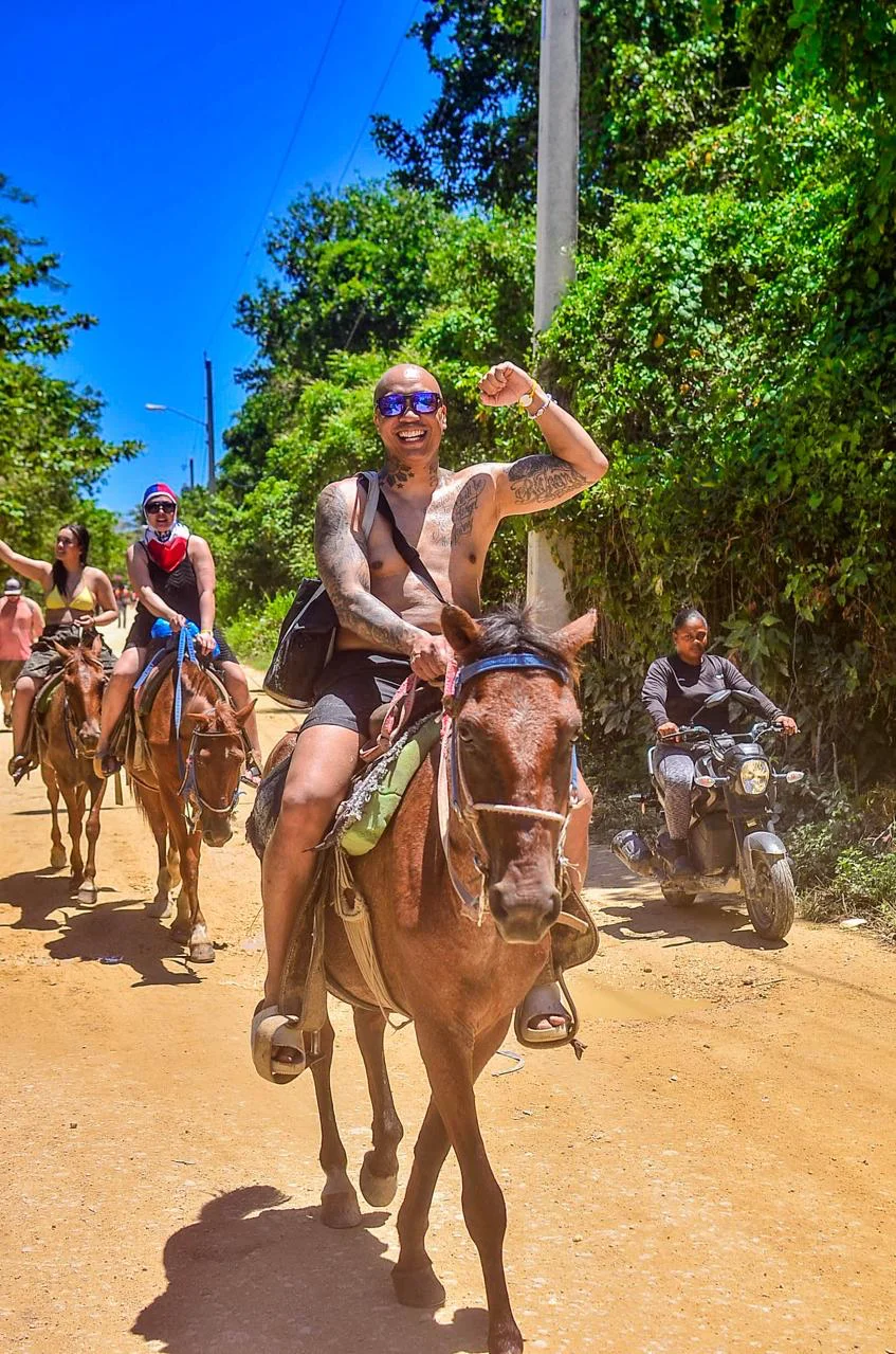 Horseback riding - photo 18